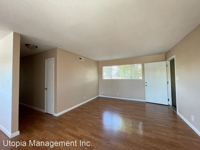 Building Photo - 3 br, 1.5 bath House - 553 Dean Street