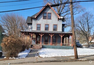 Building Photo - 161 Prospect St