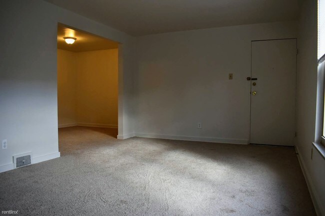 Building Photo - 181 Pennwood Ave