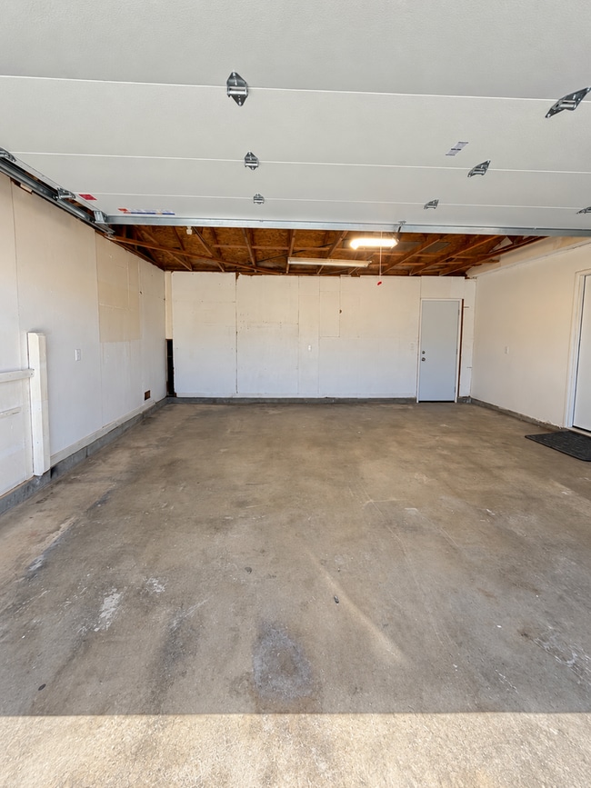 Building Photo - 71810 El Paseo Dr