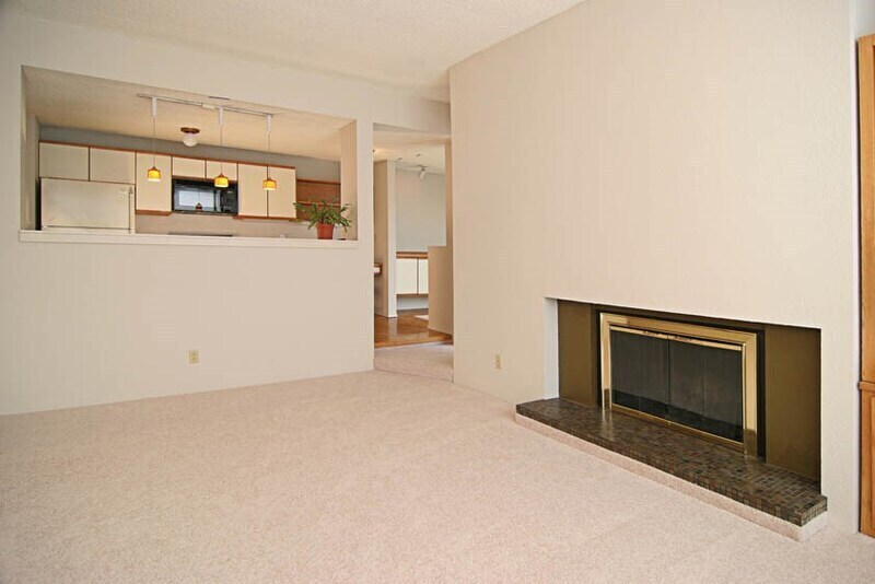 Primary Photo - 3700 26th Pl W