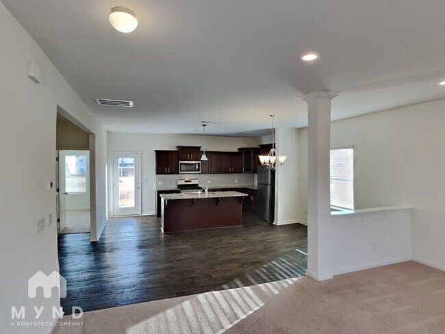 Foto del edificio - 2015 Creeks Landing Dr