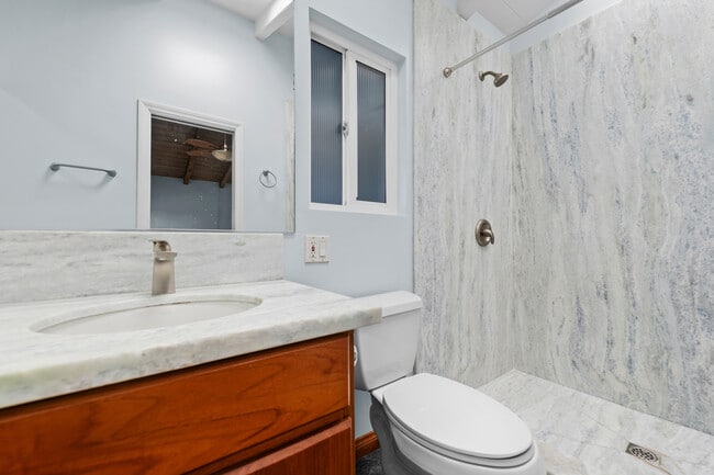 Foto del edificio - 425 Neptune Ave