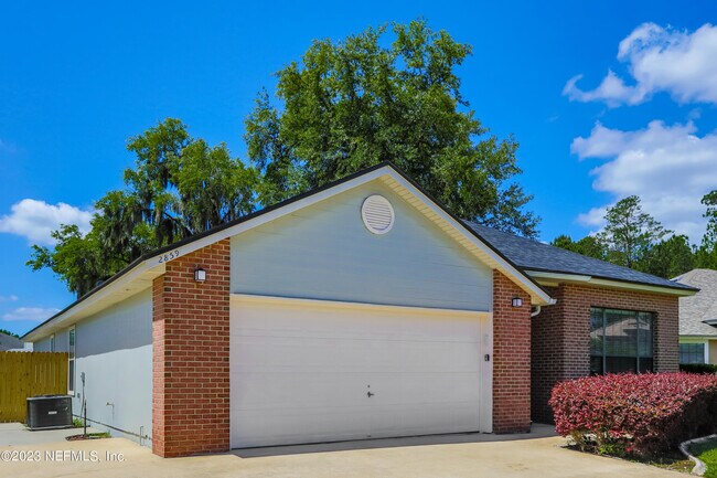 Building Photo - 2859 Golden Pond Blvd
