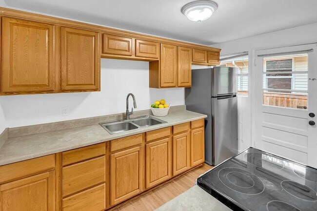 Foto del edificio - 3602 NE 75th St