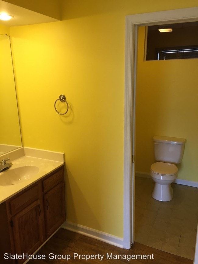 Building Photo - 54 Carriage House Dr