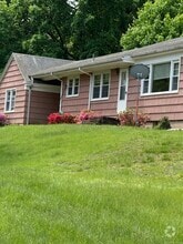 Building Photo - 31 Benham Ave