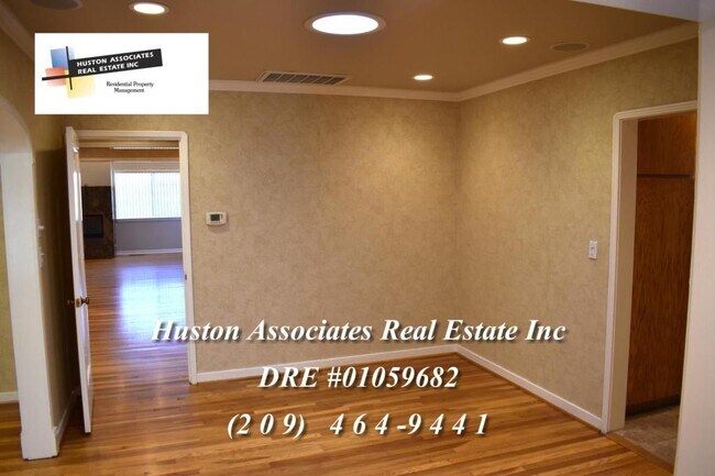 Building Photo - 141 W Sonoma Ave