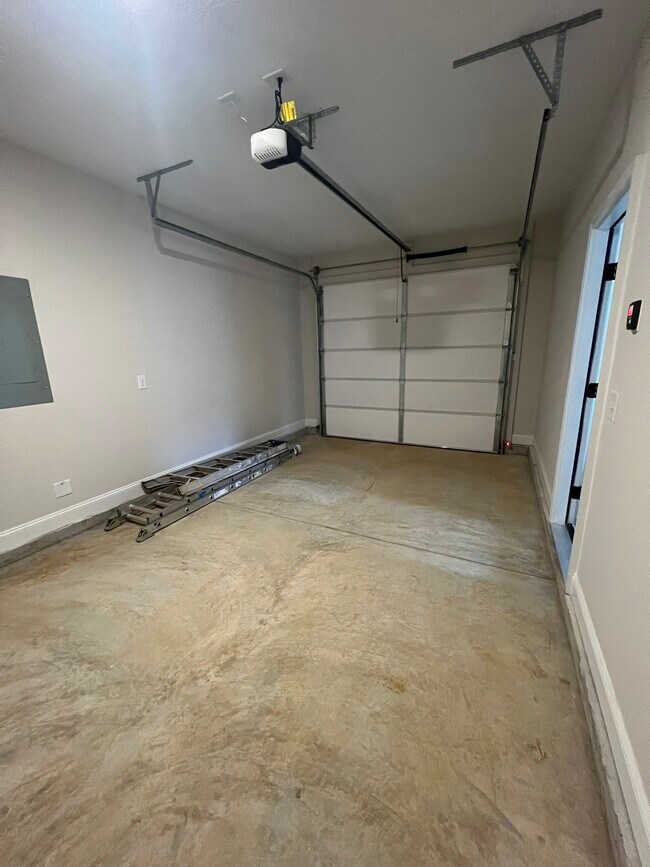 Foto del edificio - 102 Bennett St