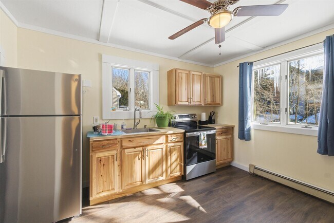 Foto del edificio - 51 Pollard Rd