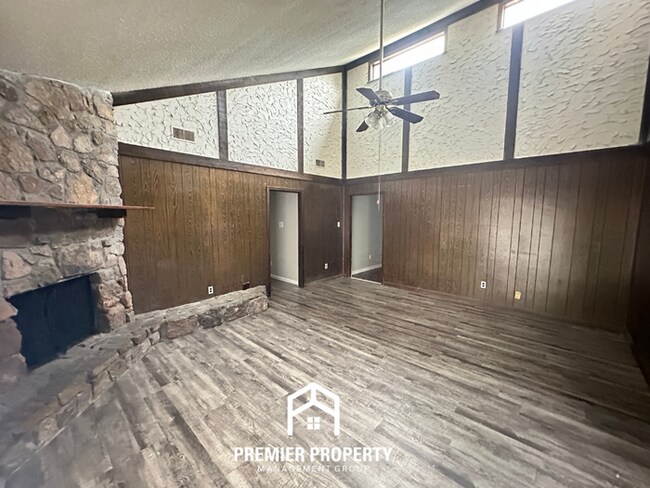 Building Photo - 4216 Rosewind Cir