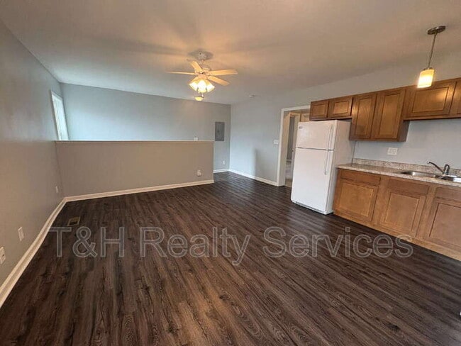 Foto del edificio - 409 W Washington St