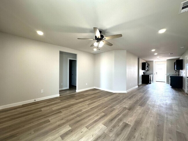 Foto del edificio - 5513 Rice St