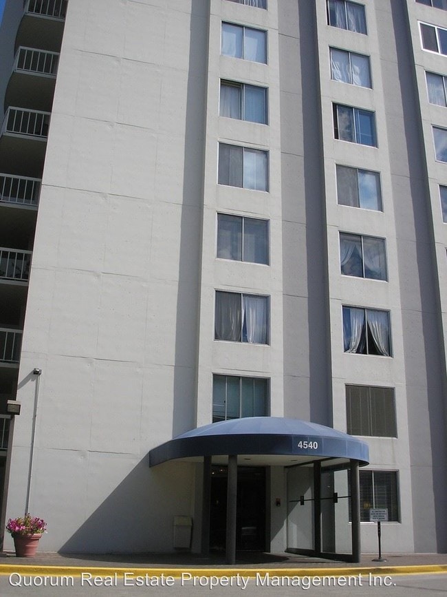 Building Photo - 4540 8th Ave NE