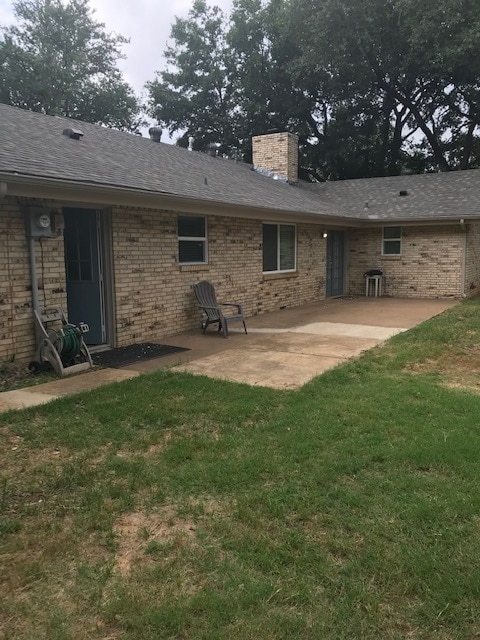 Building Photo - 2902 Stratford Ct
