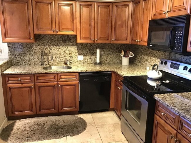 Foto del edificio - 2940 N Course Dr