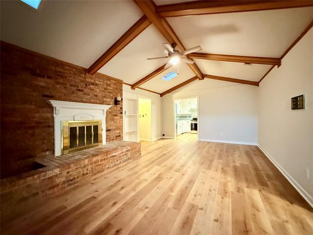 Foto del edificio - 5721 Carolyn Dr