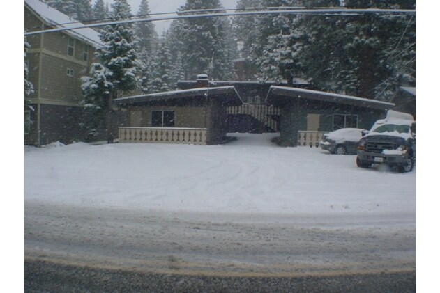 Building Photo - 1801 Old Mammoth Rd
