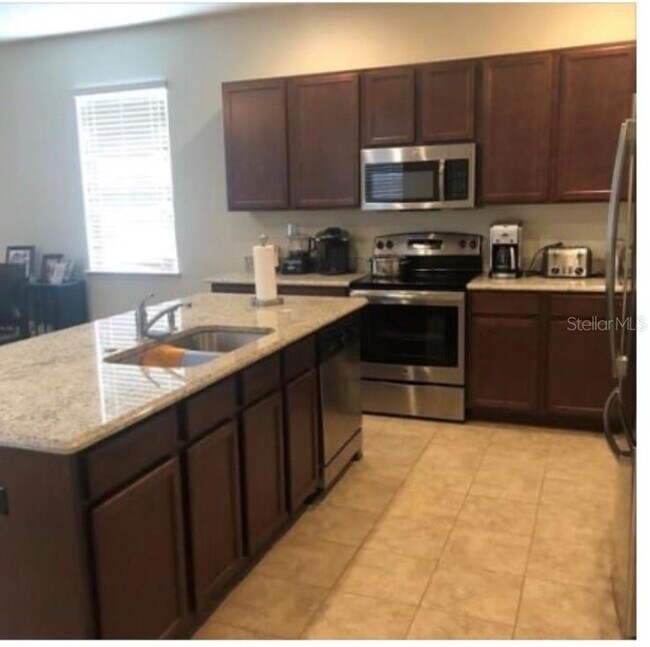 Foto del edificio - 32732 Coldwater Creek Loop