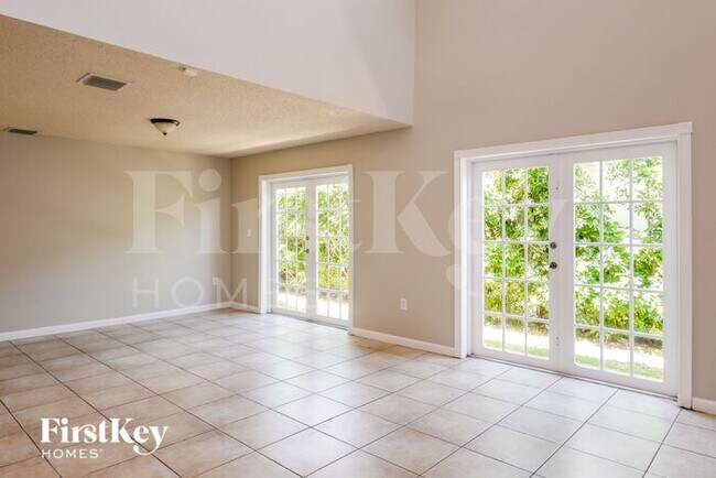 Building Photo - 9050 SW 157th Pl