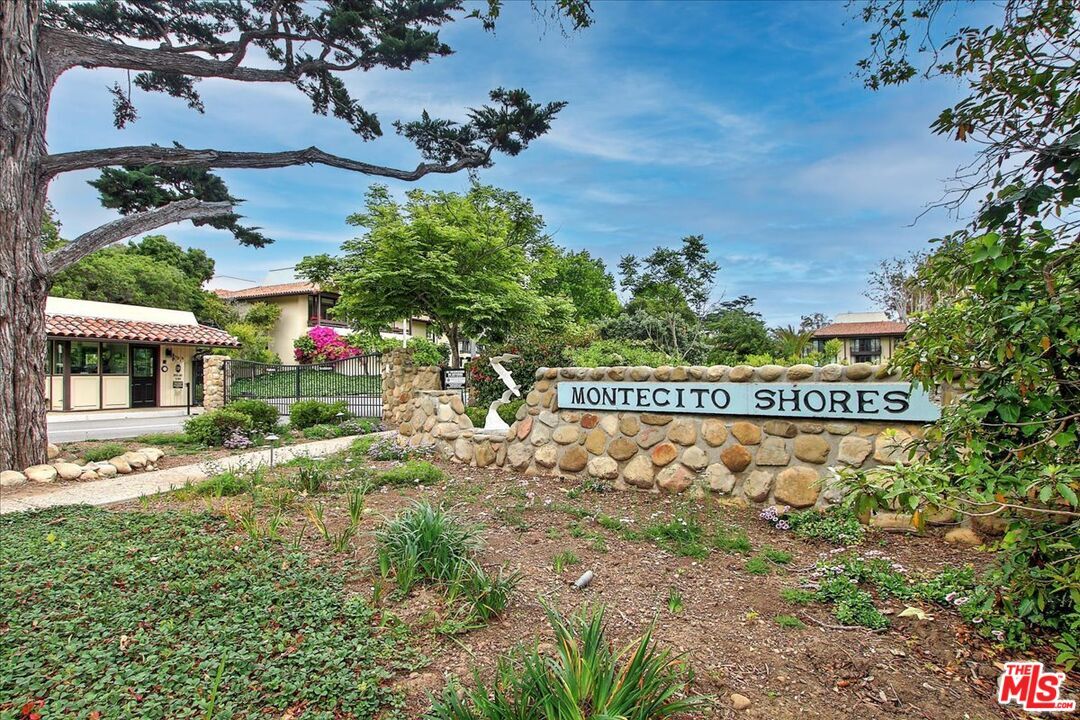 Primary Photo - 1344 Plaza Pacifica