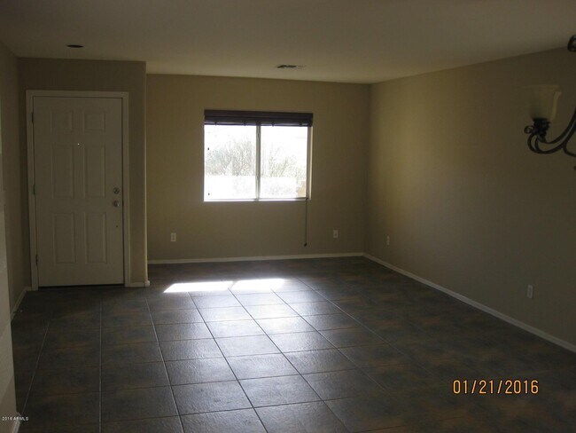 Building Photo - 11580 W Vogel Ave