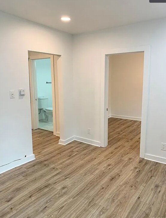 Building Photo - 504 E Bernhard Ave