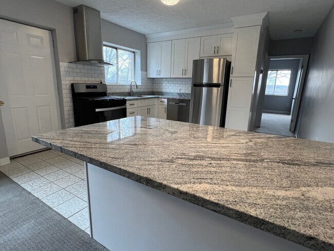 Building Photo - 234 Palfrey St