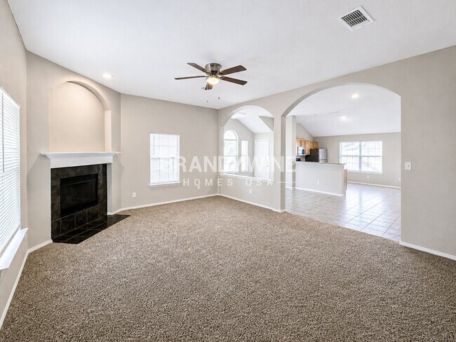 Foto del edificio - 3109 Alta Mesa Dr