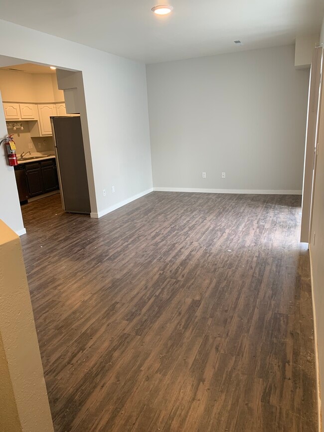 919 E Burlington St, Iowa City, IA 52240 Apartments in Iowa City, IA