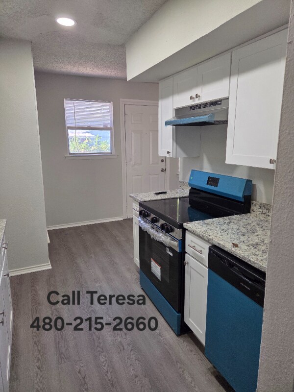 Foto del edificio - 4325 Chestnut Dr