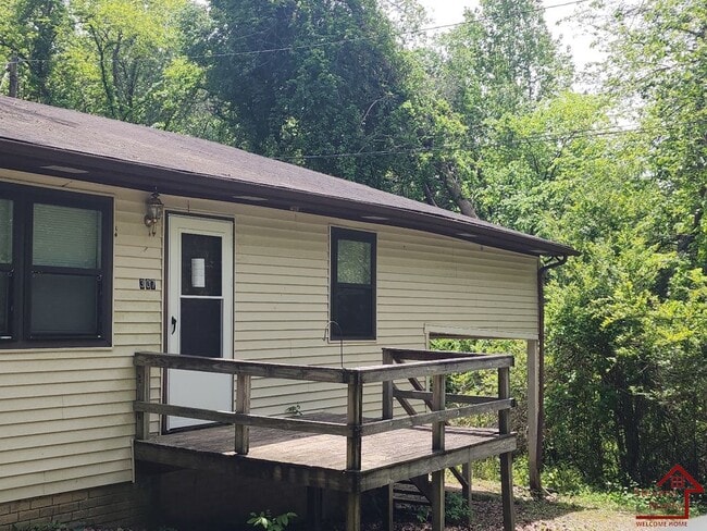 Building Photo - 307 C C Camp Rd