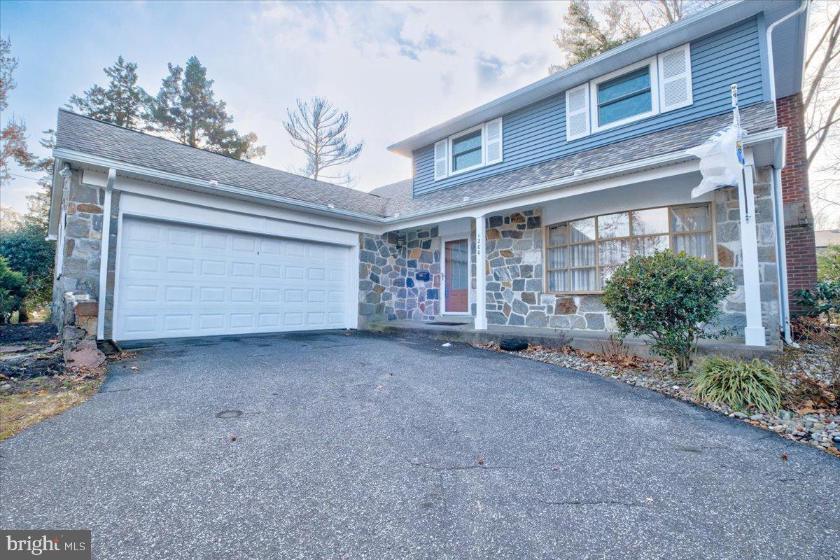 Primary Photo - 1200 Crane Dr