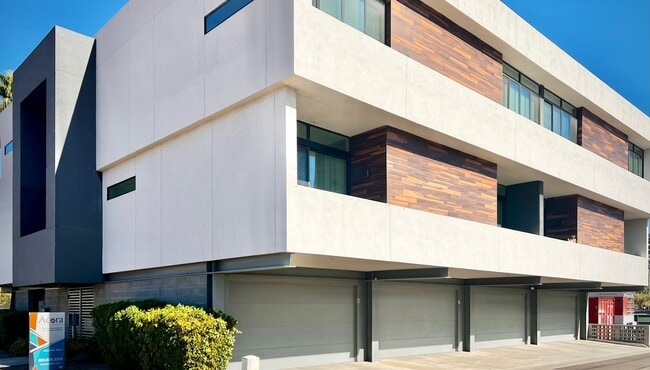 Building Photo - 7301 E Minnezona Ave