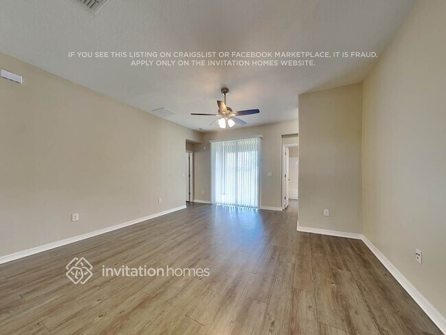 Foto del edificio - 7262 Cedarcrest Blvd