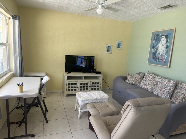 Foto del edificio - 3727 S Atlantic Ave