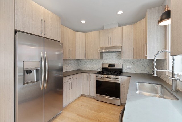 Foto del edificio - 6834 W 65th St