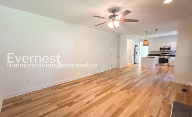 Foto del edificio - 8144 Settlers Way
