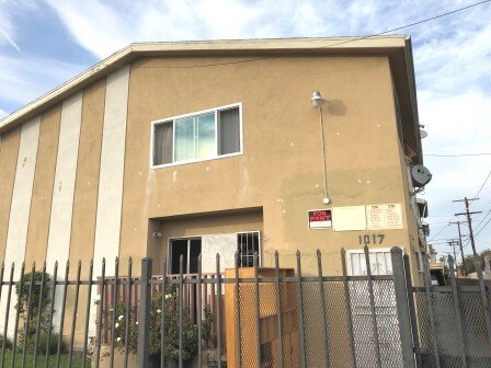 Primary Photo - 1017 W 95th St