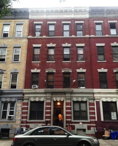 Foto del edificio - 922 Prospect Pl