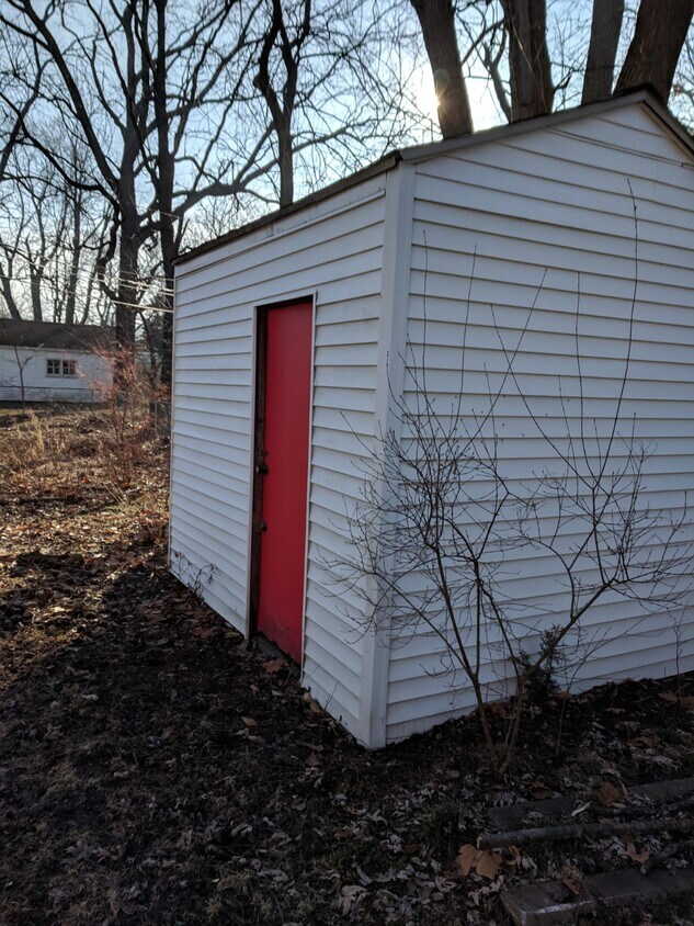 Building Photo - 1008 N Mckinley Ave