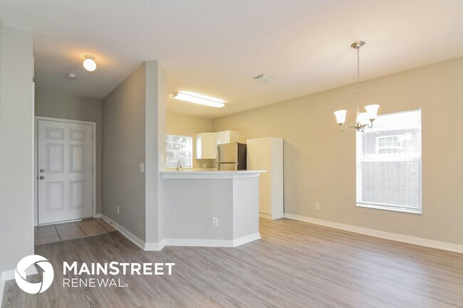 Building Photo - 1711 31st Ave E