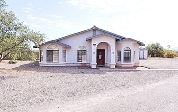 4441 S Pueblo Ave