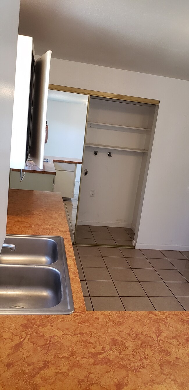 Foto del edificio - 525 W Twilight Ct