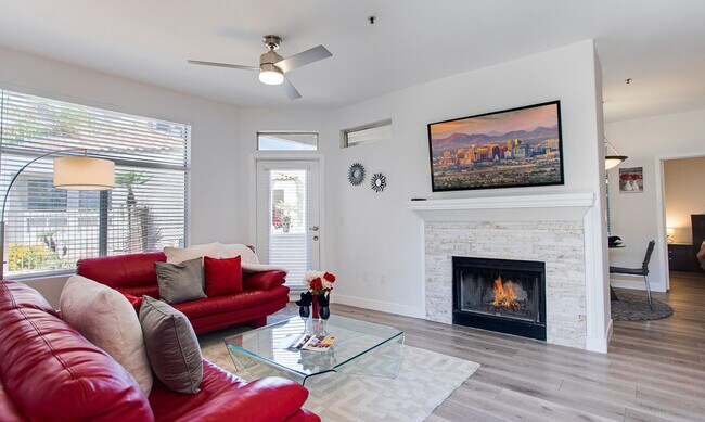 Building Photo - 11375 E Sahuaro Dr