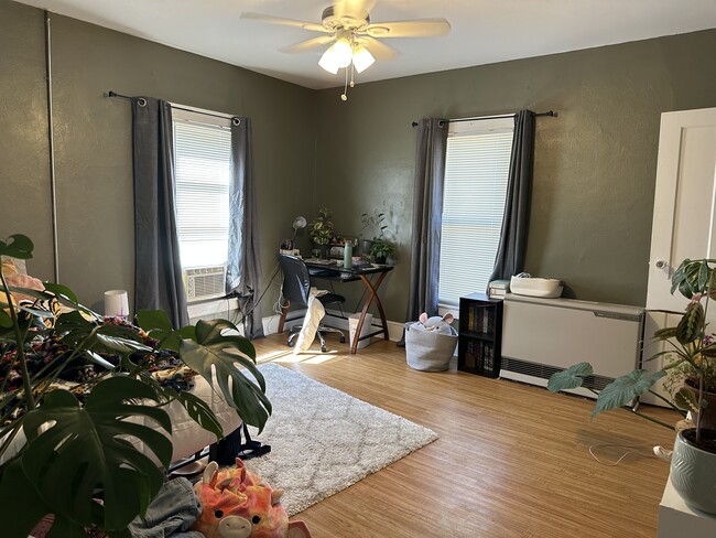 Building Photo - 40 Walnut St