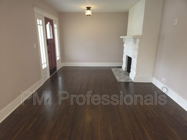 Building Photo - 1310 Porter Rd