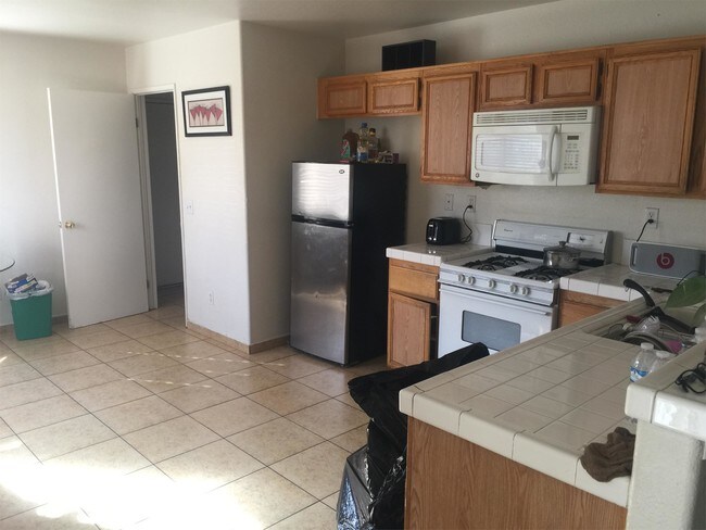 Foto del edificio - 14771 Hidden Rock Rd