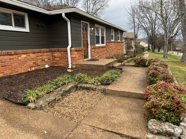 Building Photo - 521 River Rouge Dr