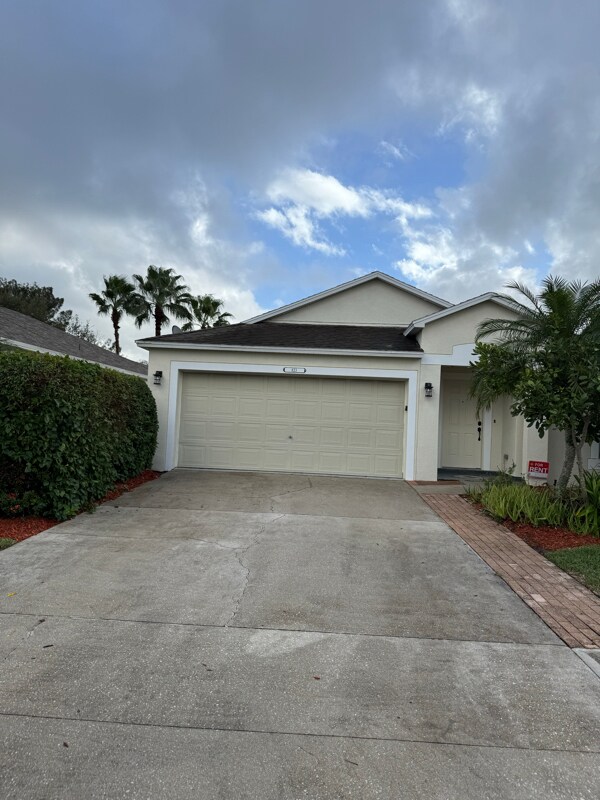 Foto principal - 833 Greenleaf Cir